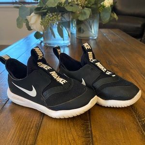Nike boys running shoes